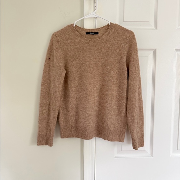 Quince Mongolian Cashmere Crewneck Sweater Oatmeal Small FLAWS - Picture 2 of 12